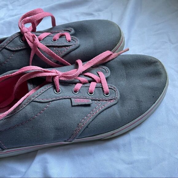 Vans Kids Grey with Pink Shoe Laces - Picture 9 of 10